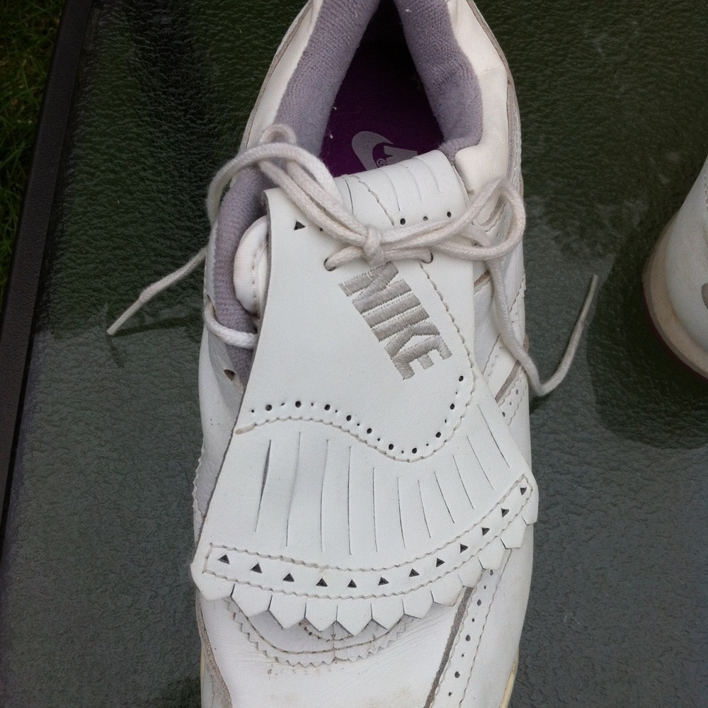 NIKE BRAND Women’s Golf Shoes - Picture 3 of 8
